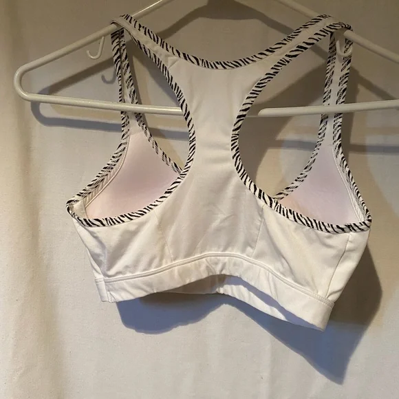 Sports bra - Picture 2 of 5